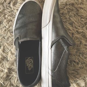 Vans classic slip on
